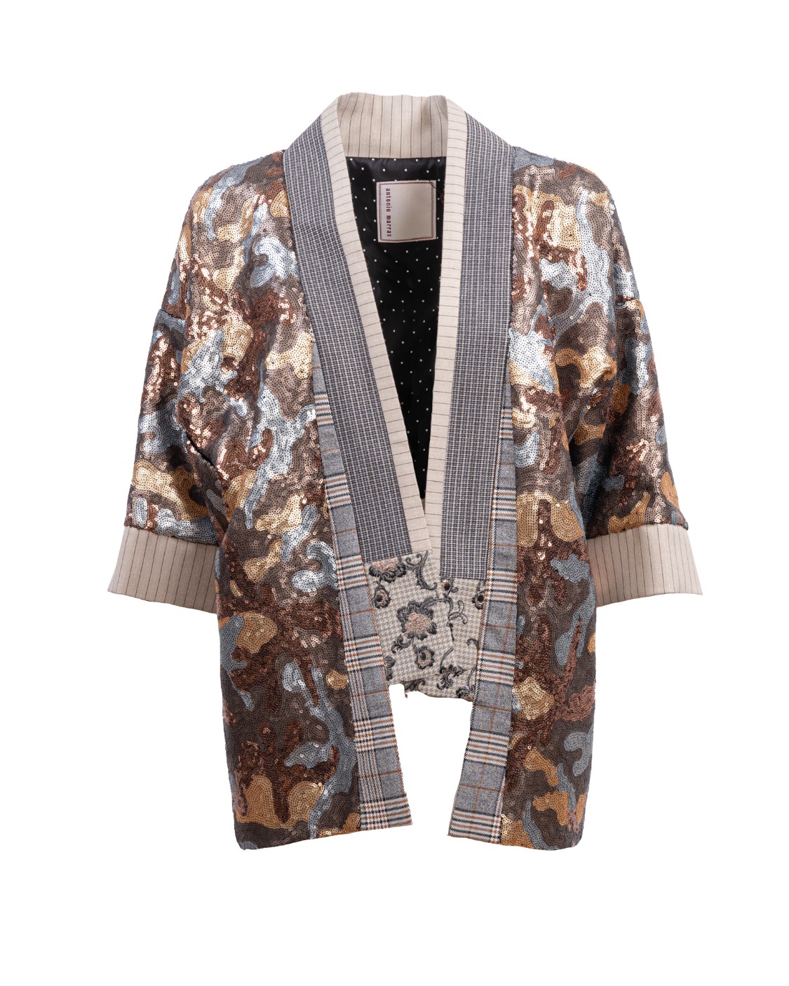 shop ANTONIO MARRAS Saldi Giacca: Antonio Marras giacca stile kimono.
Maniche a 3/4.
Fantasia.
Vestibilità regolare.
Composizione: 95% Poliammide 5% Elastan.
Fabbricato in Italia.. GOGOL LB6026 DA2-021 number 8986391